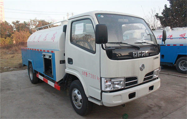 東風(fēng)小多利卡高壓清洗車(chē)（3-4方）
