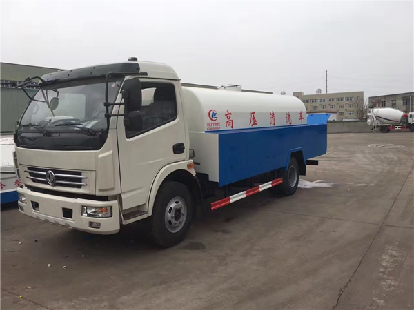 東風(fēng)多利卡高壓清洗車(chē)（5-6方）